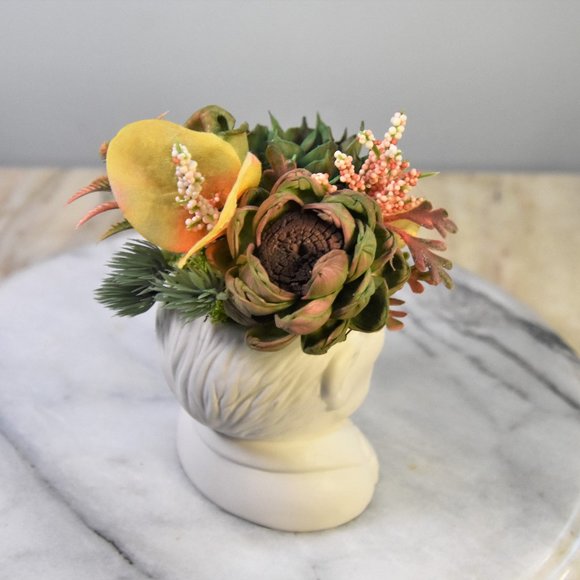 UNIQUE! Vincent Van Gogh bust planter filled with Sola wood succulents - Picture 5 of 10